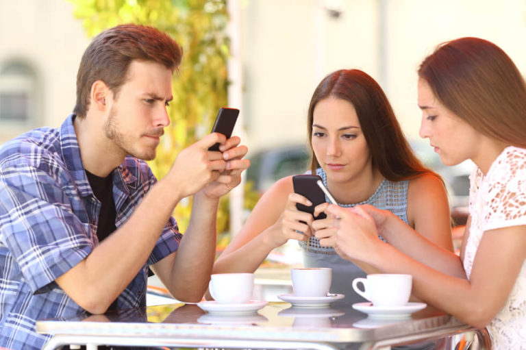 Nomofobia dipendenza cellulare